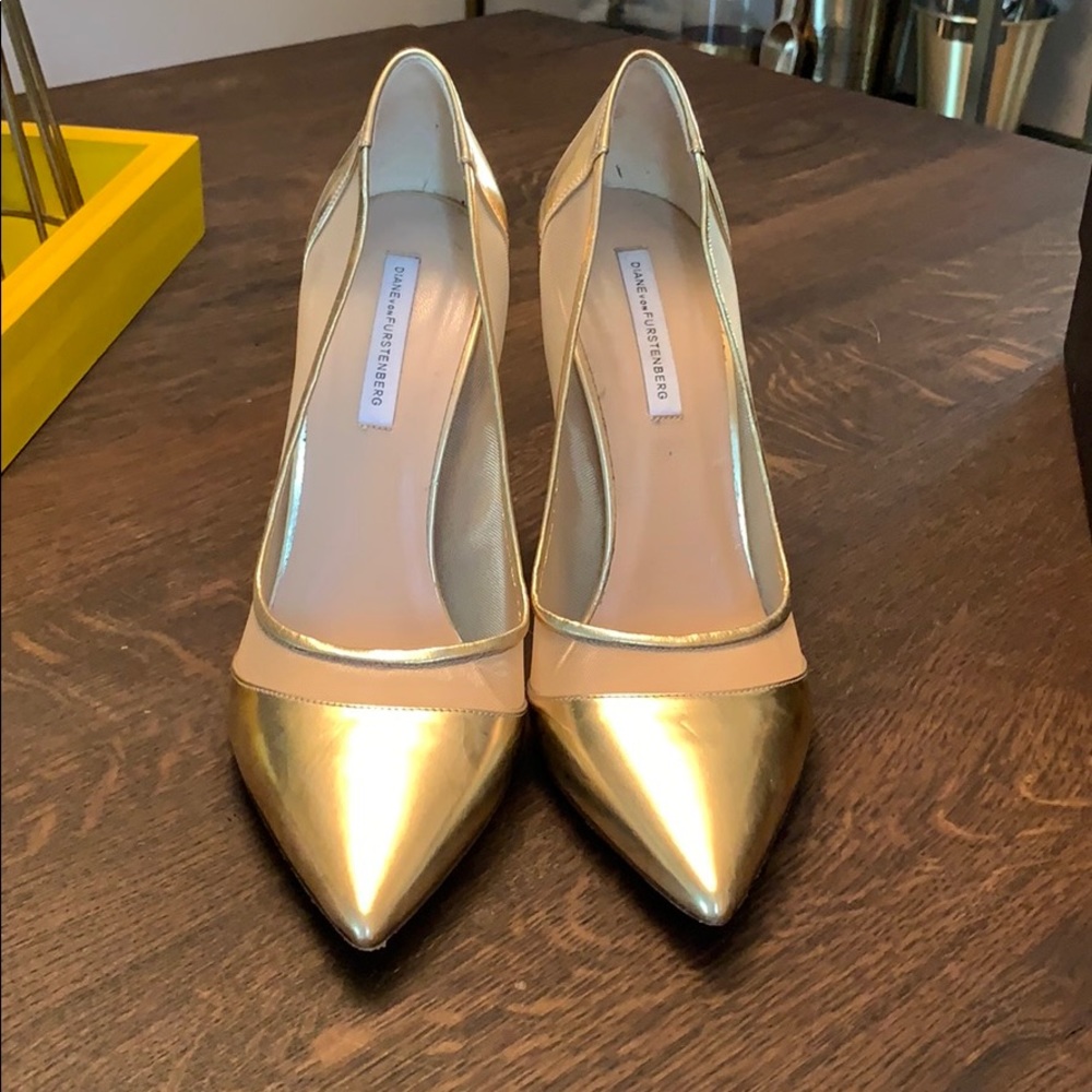 Diane von Furstenberg pumps size 10